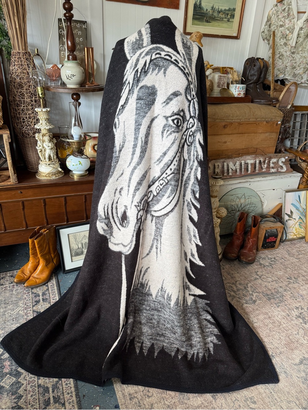 Vtg Black & White Horse Graphic Blanket Throw